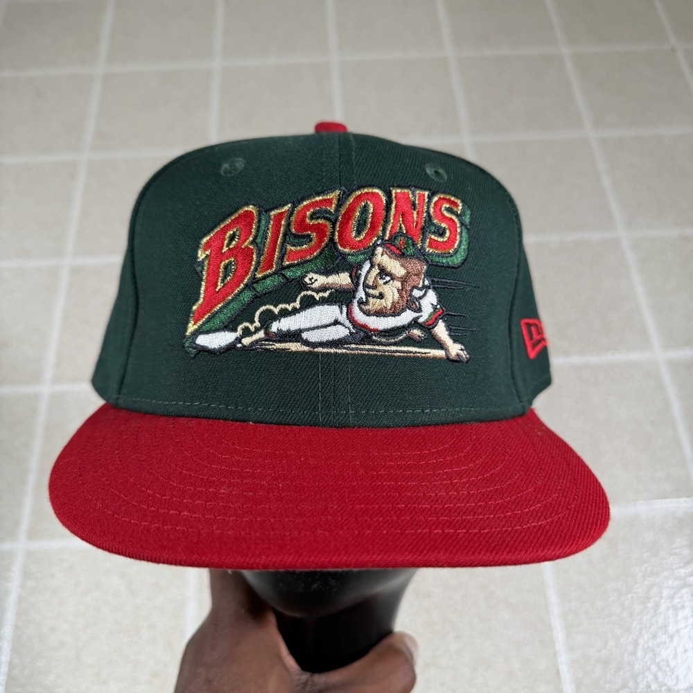 Topperz Exclusive Buffalo Bisons GREEN RED 2-TONE 7 1/2 Not Myfitteds Hat Club